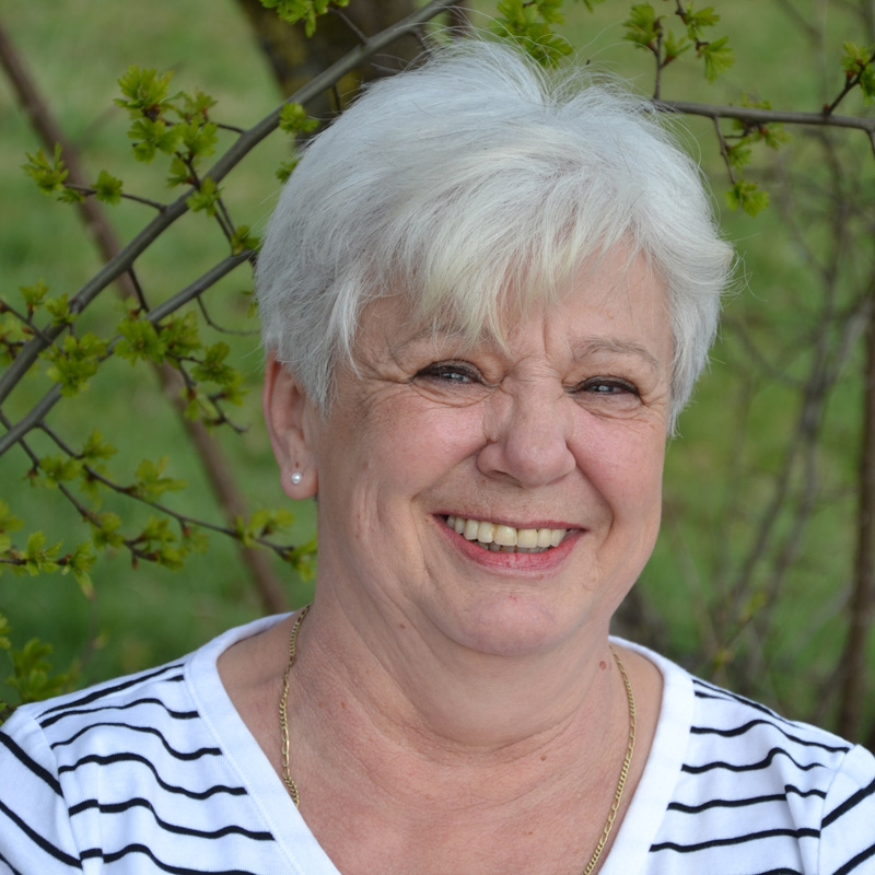  Renate Filpe